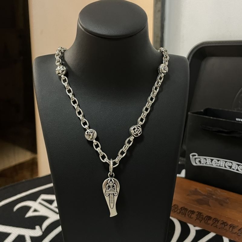Ch*0me He**ts necklaces